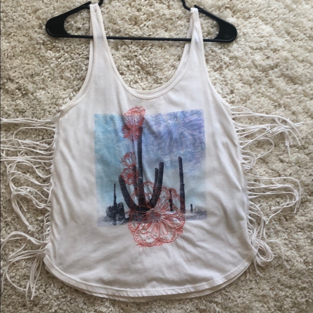 tank top with twangy strays along the sides